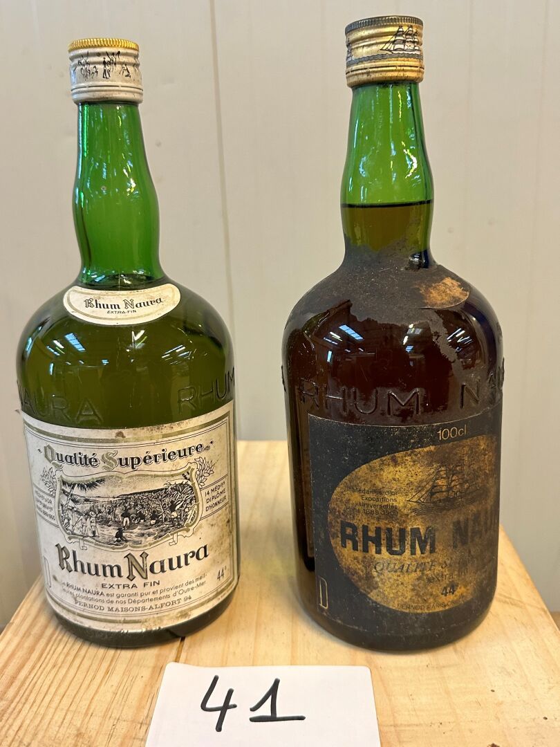 Null 2 bottiglie diverse di Rum Naura (rum antico) 100cl