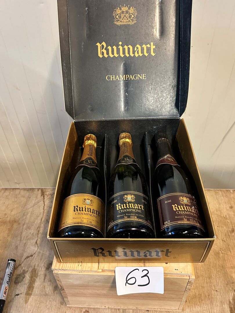 Null Set mit 3 Fläschchen Champagne Ruinard Brut (davon 1 Rosé und 1 Jahrgang 19&hellip;