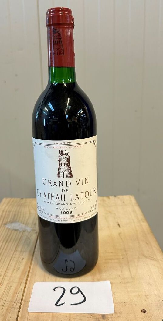 Null 1 bl Grand Vin de Château LATOUR, Pauillac 1993 (livello al collo, lato del&hellip;