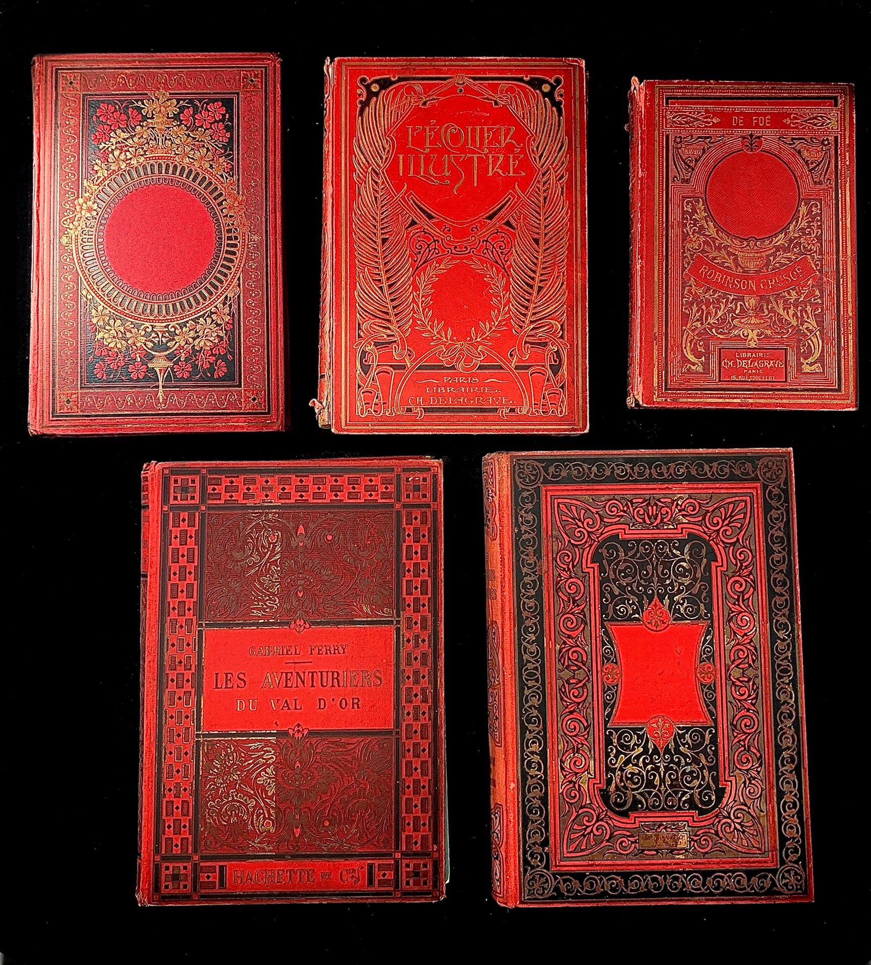 Null 精装书，一套5册，包括。笛福的《鲁滨逊漂流记》，1897年的《生态学插图》，杜克洛的《大众科学、生理学、实验学和理论学》，德里欧的《人民》插图。