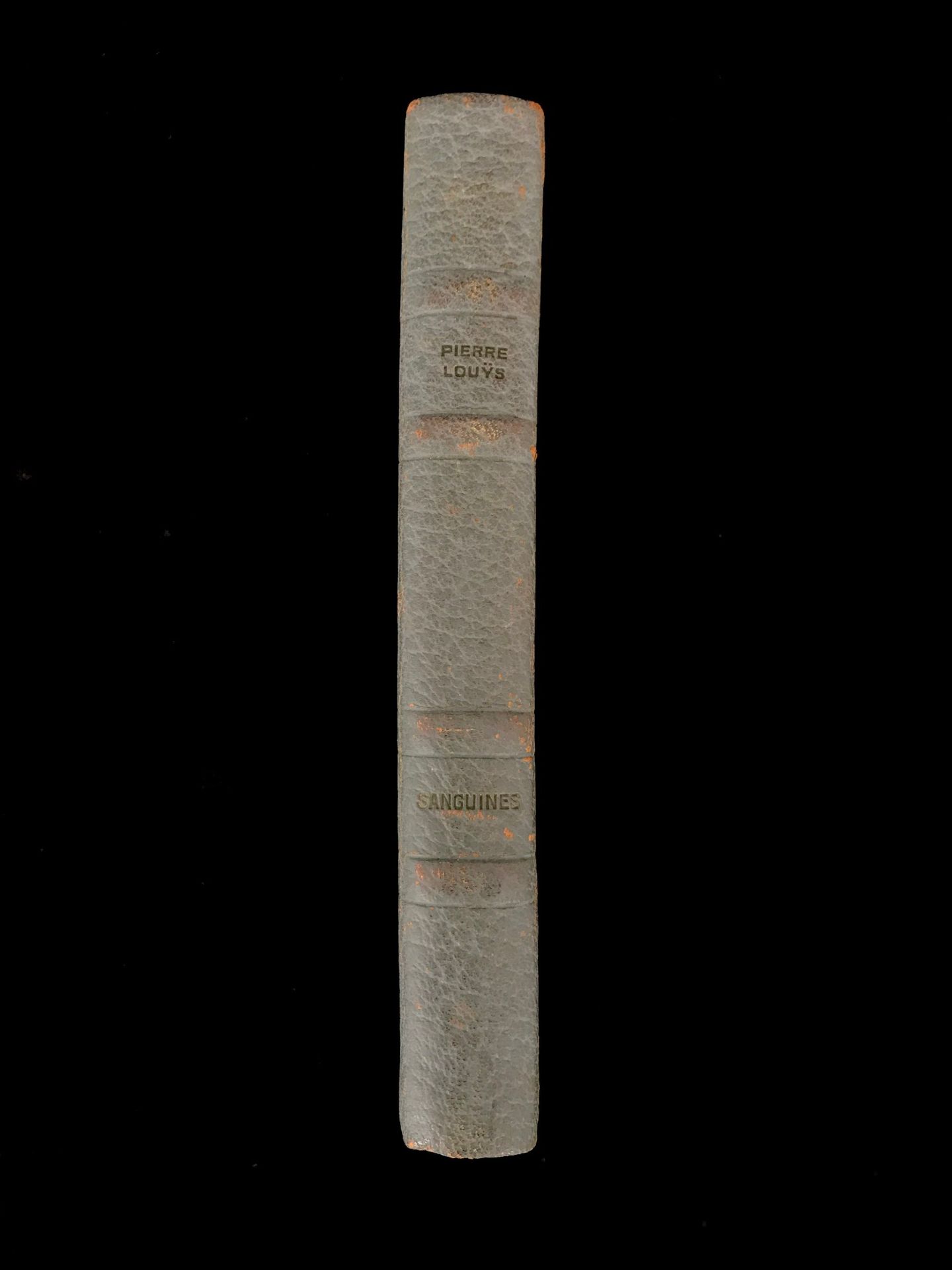 Null 皮埃尔-鲁伊斯，玛丽埃特-莱迪 "Sanguine"。Union Latine d'Editions 1934。用半蓝色的摩洛哥语装订。脊柱有四根神经&hellip;