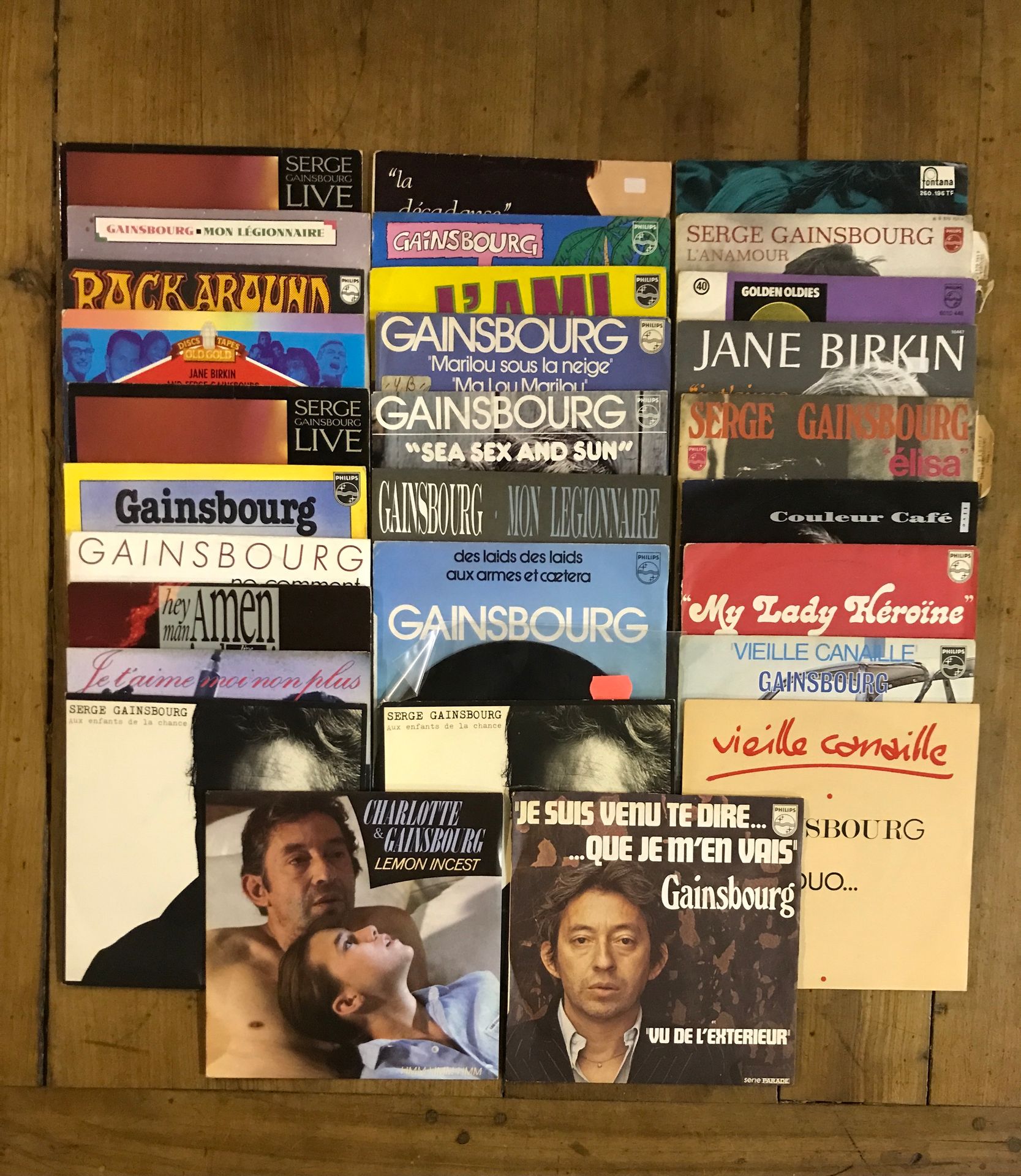Serge GAINSBOURG Lot de 30 disques 45 tours 2 titres de Serge Gainsbourg des ann&hellip;