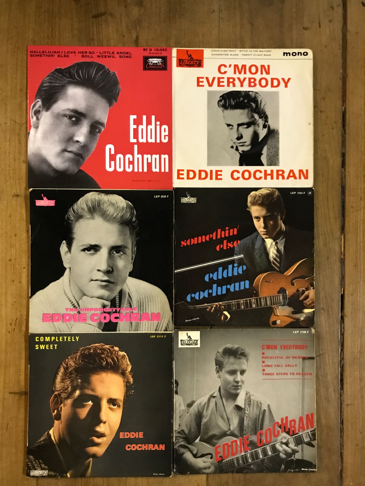 EDDIE COCHRAN Lot de 6 disques 45 tours 4 titres de Eddie Cochran années 60 pres&hellip;