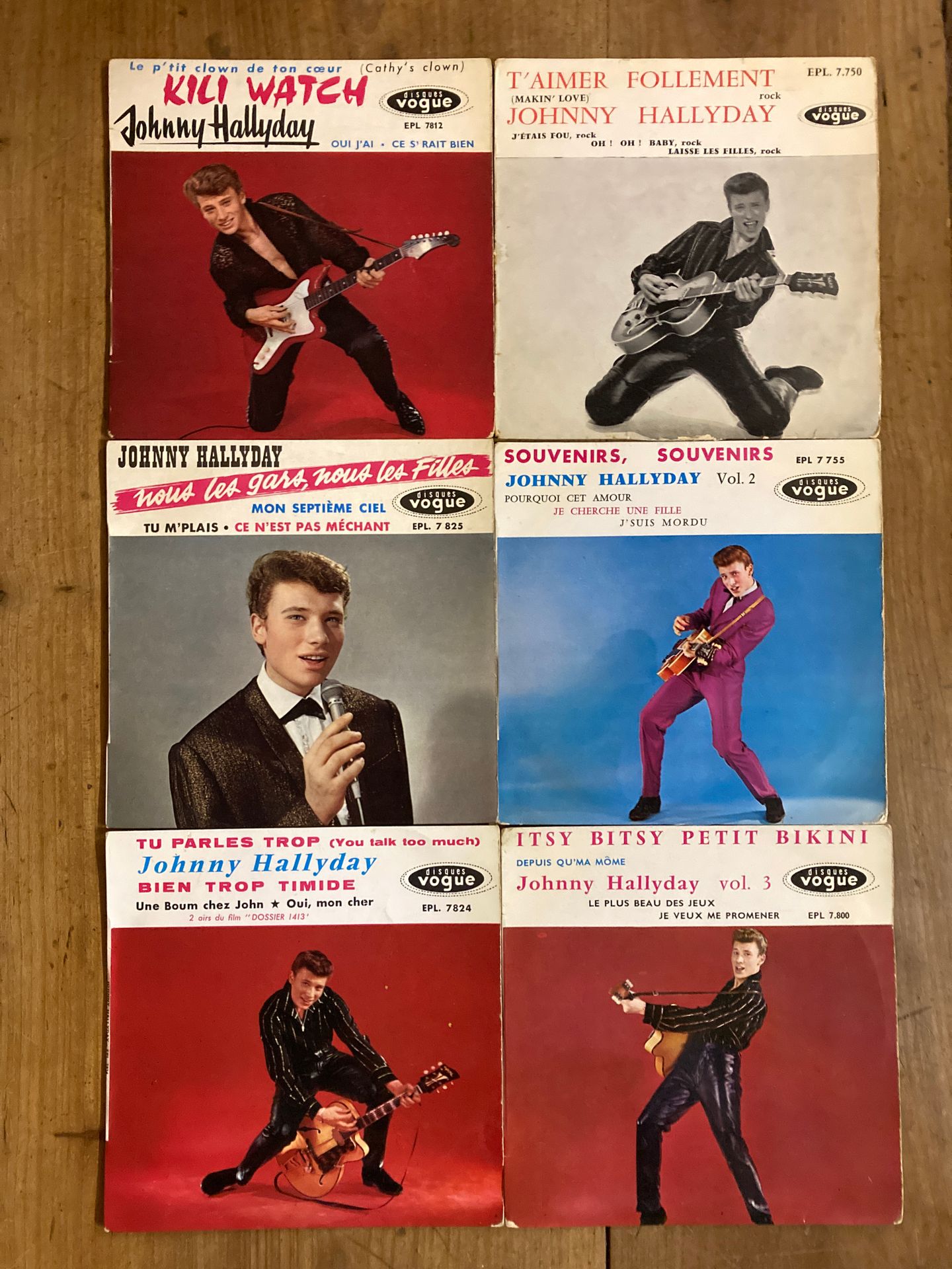 Johnny HALLYDAY Lot de 11 disques 45 tours 4 titres de Johnny Hallyday sur le la&hellip;