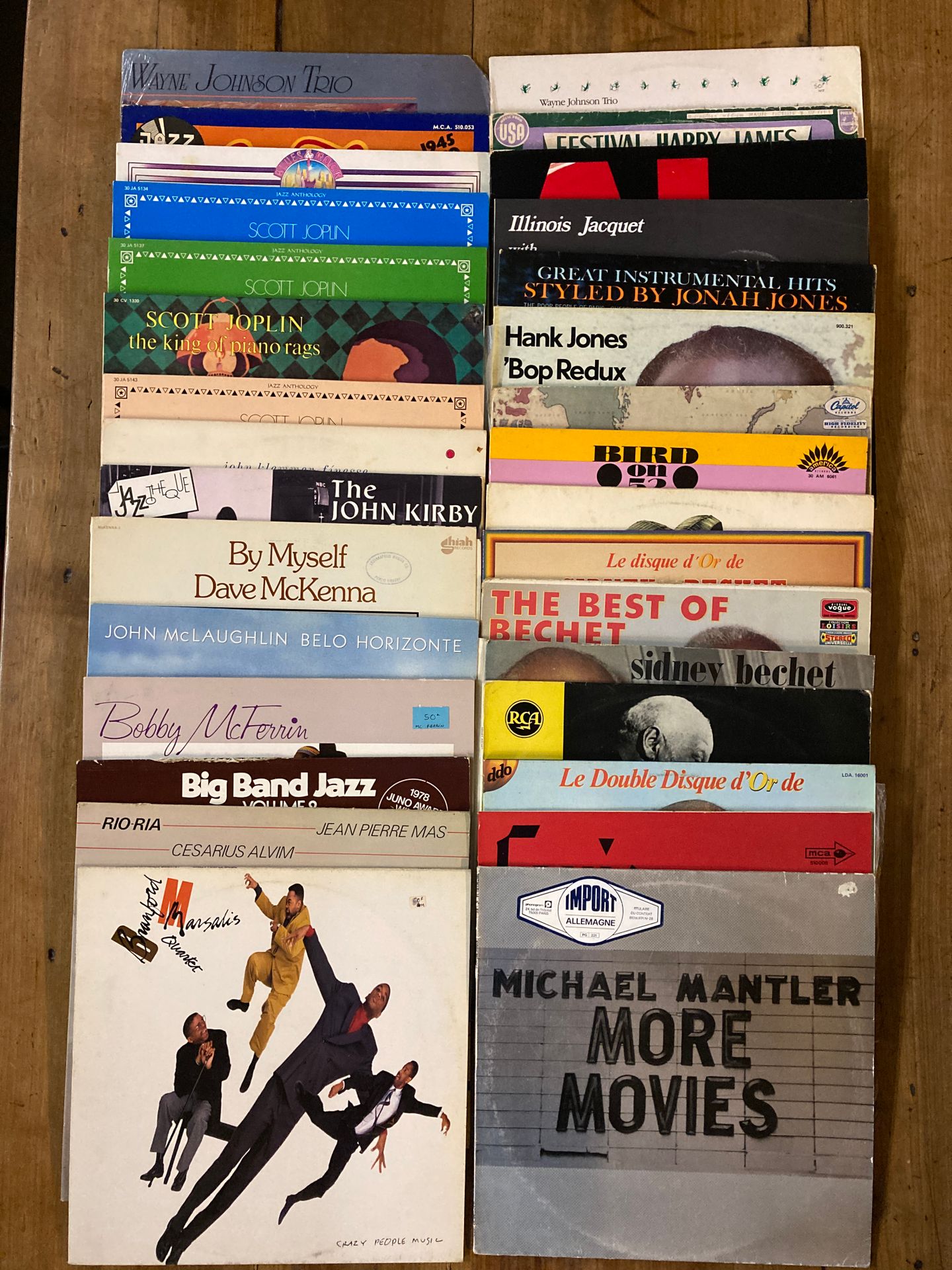 Null Set mit 100 Jazz- und Blues-LPs (Jimmy Witherpoon, Larry Corryel, Bechet, .&hellip;