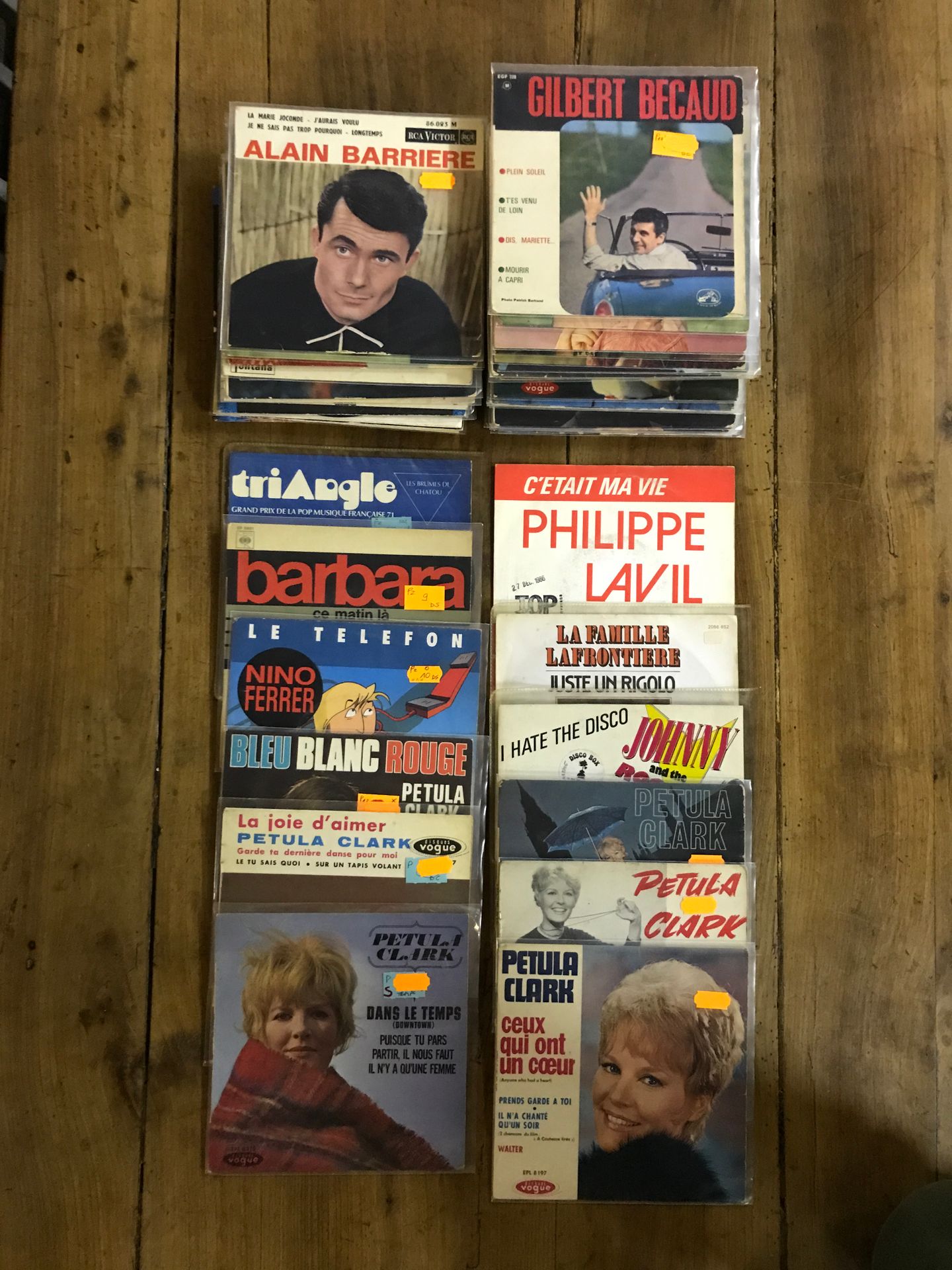 Null Lote de 200 discos de 45 rpm de artistas franceses (Nino Ferrer, Barbara, T&hellip;