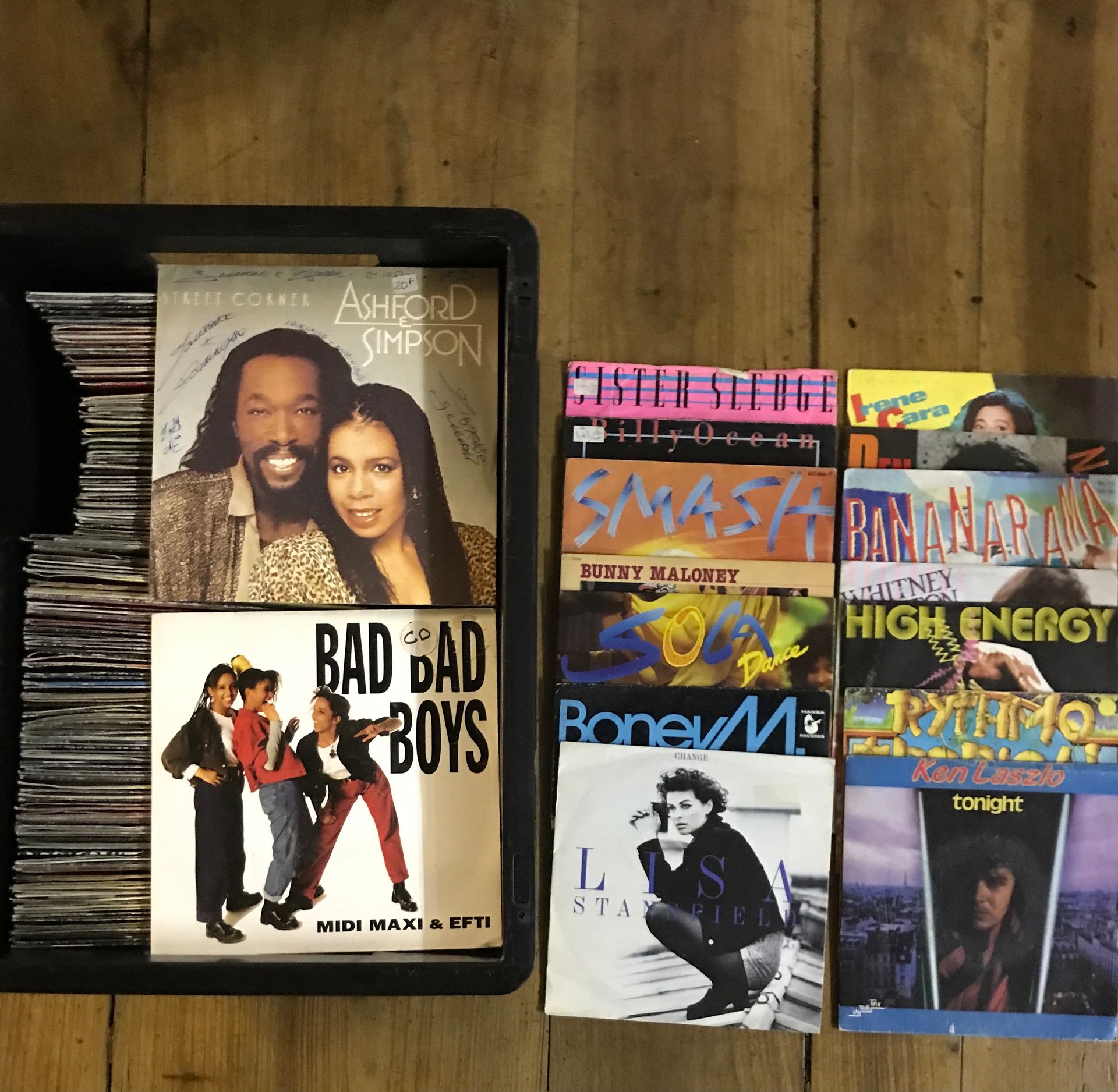Null Lote de 200 discos de 45 rpm de Pop, Rock, Disco, Dance,... De los años 70,&hellip;