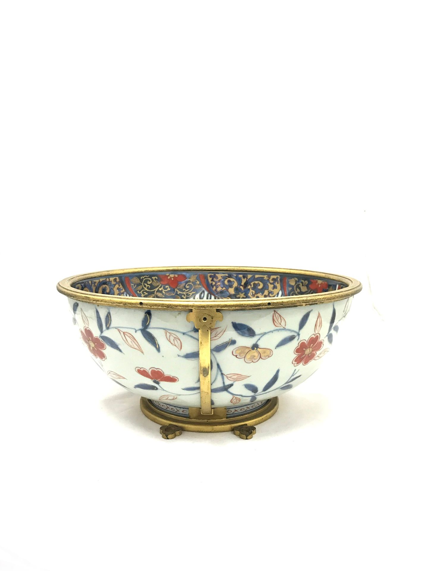 Null BARBEDIENNE. Gran ponchera de porcelana con decoración Imari en un marco de&hellip;