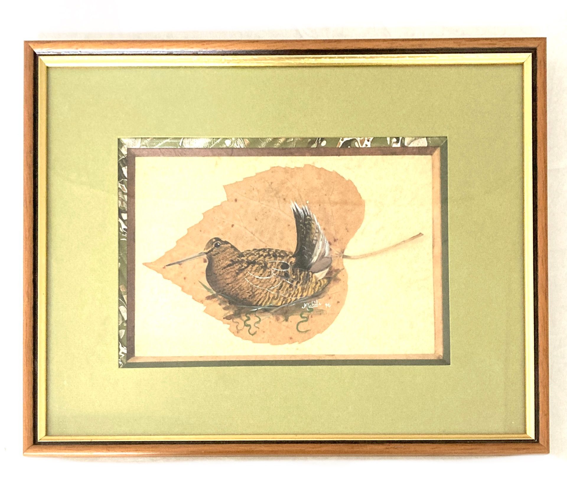Null 干桑叶上的水粉画，木鸡，右下角有签名 "Michèle "和日期 "96"。高12厘米。长17.5厘米。