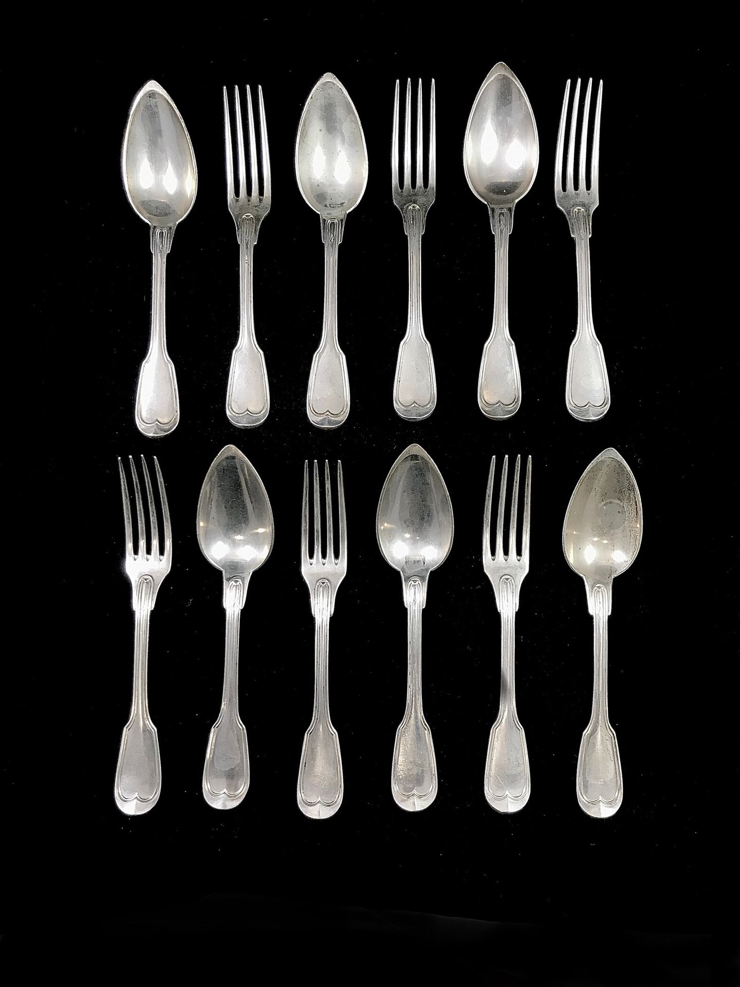 Null Set of 6 silver cutlery 950°/00 filet pattern. Monogrammed "AL". Length : 2&hellip;
