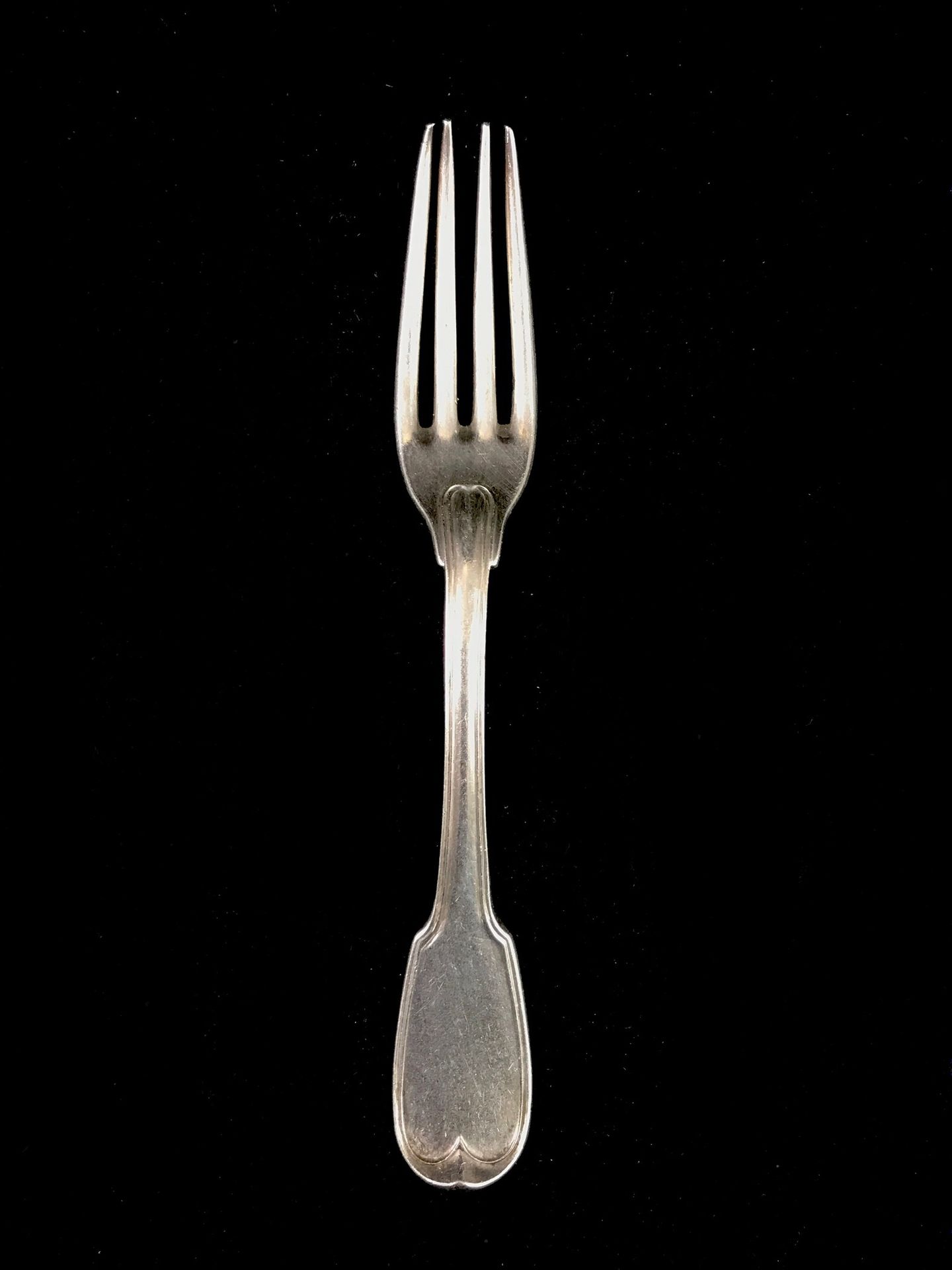 Null A fork in silver 950°/00. Net model. Paris (1803-1809). Monogrammed "G. R".&hellip;