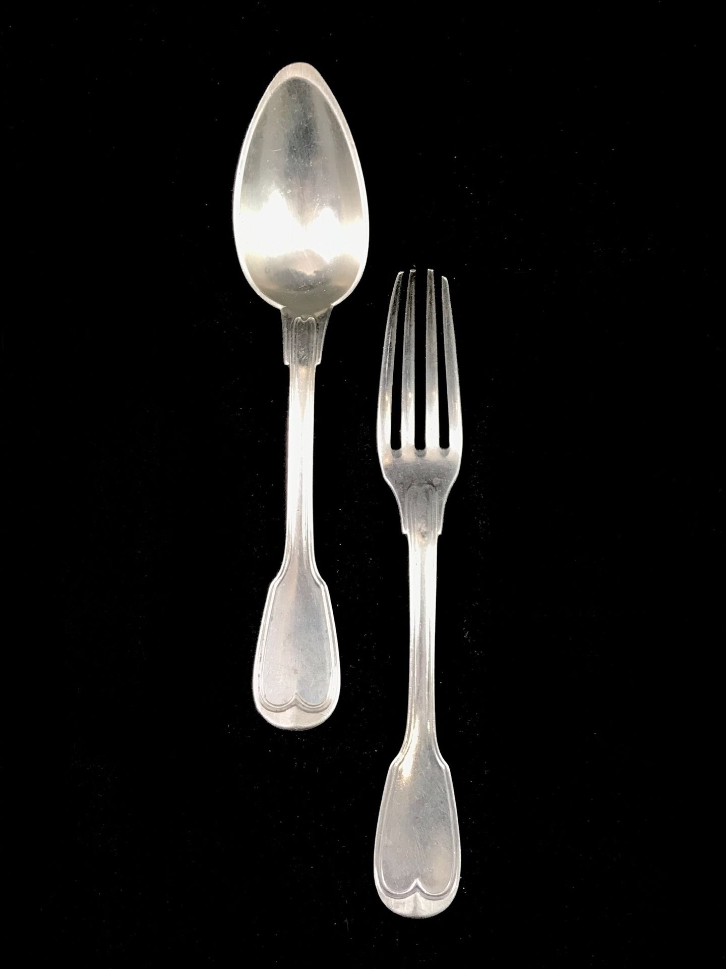 Null A silver cutlery 950°/00. Net pattern. Monogrammed "F. D". France, around 1&hellip;
