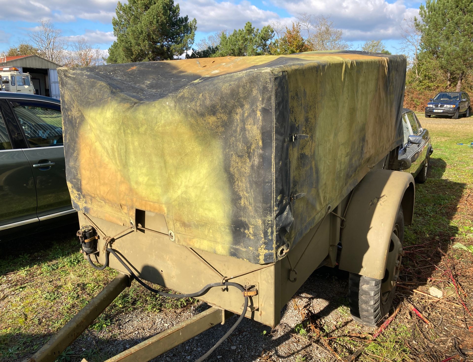 Null DODGE military trailer 1 ton. Army origin. Very good condition.