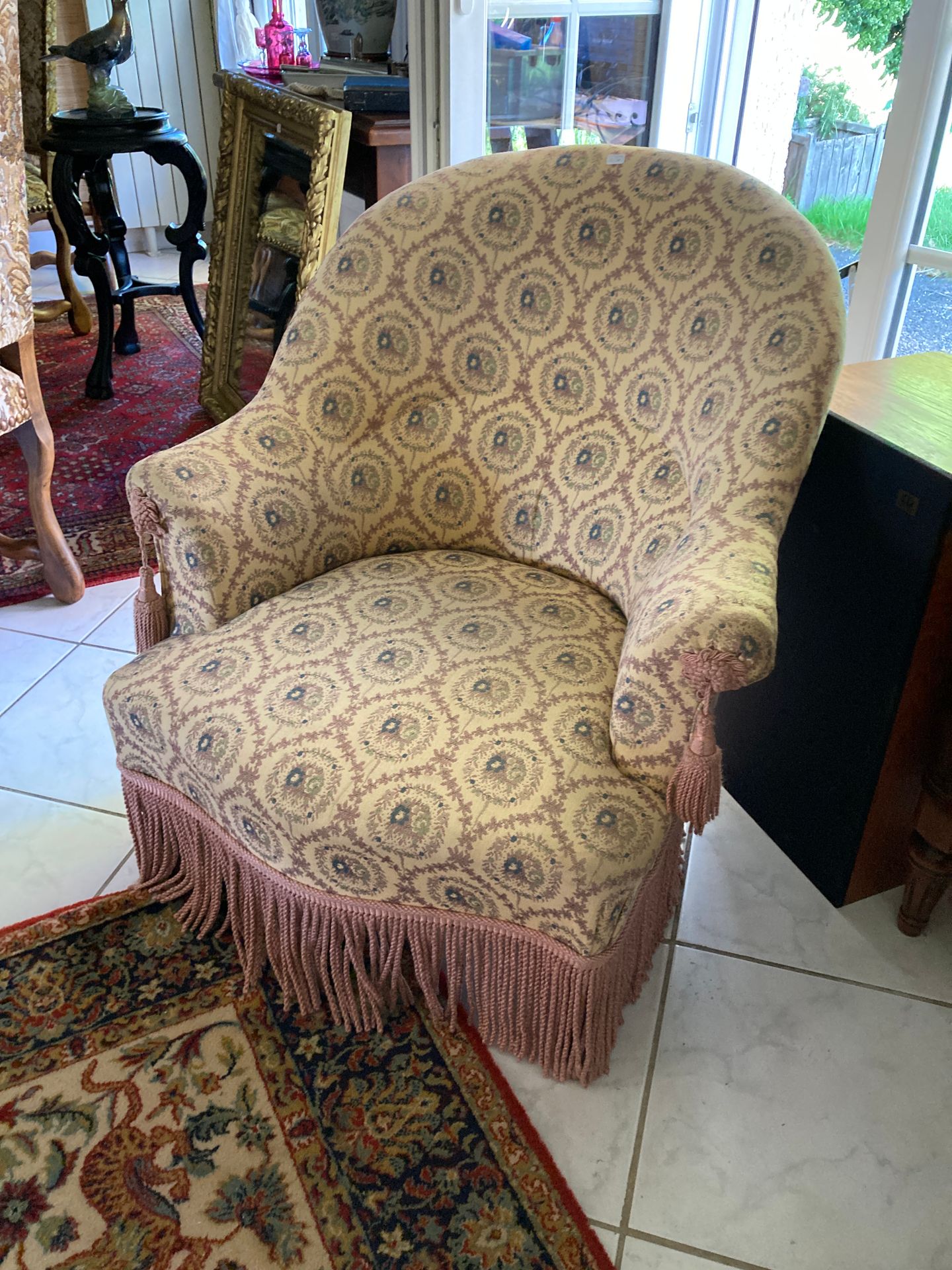 Null Un par de sillones con tela y adornos. Período de Napoleón III.