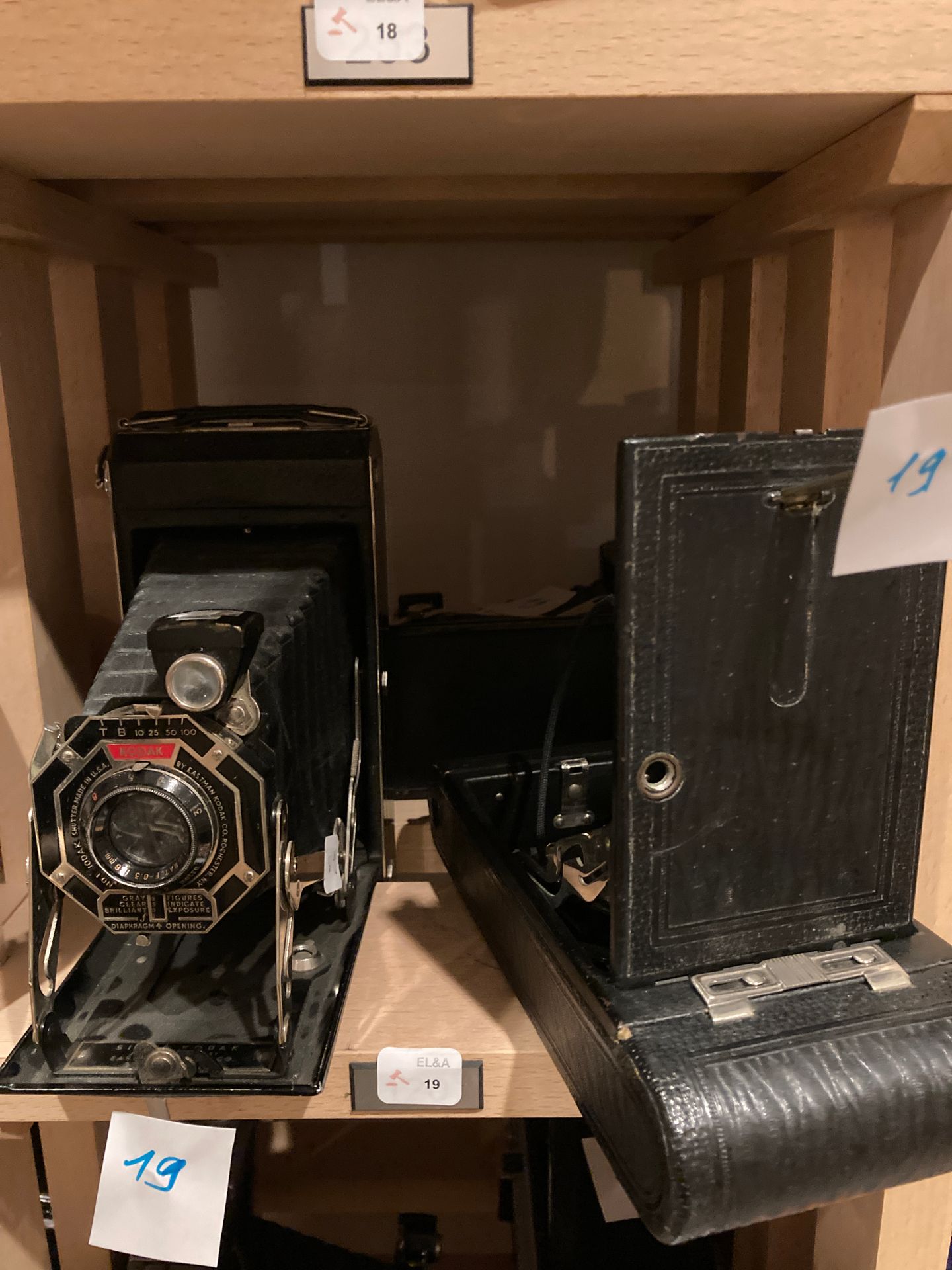 Null Set of three Kodak bellows cameras: Six-16, N°IA Pocket Kodak and Kodak Jun&hellip;
