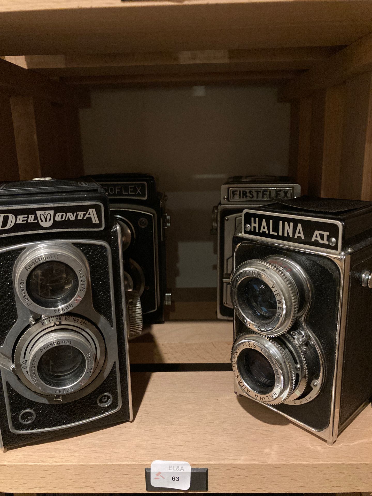 Null 一套四台杂牌相机：Hacoflex箱，配Tri-Lausar Anastigmat 3.5/8cm镜头；Halina AI箱，配Halinar Ana&hellip;