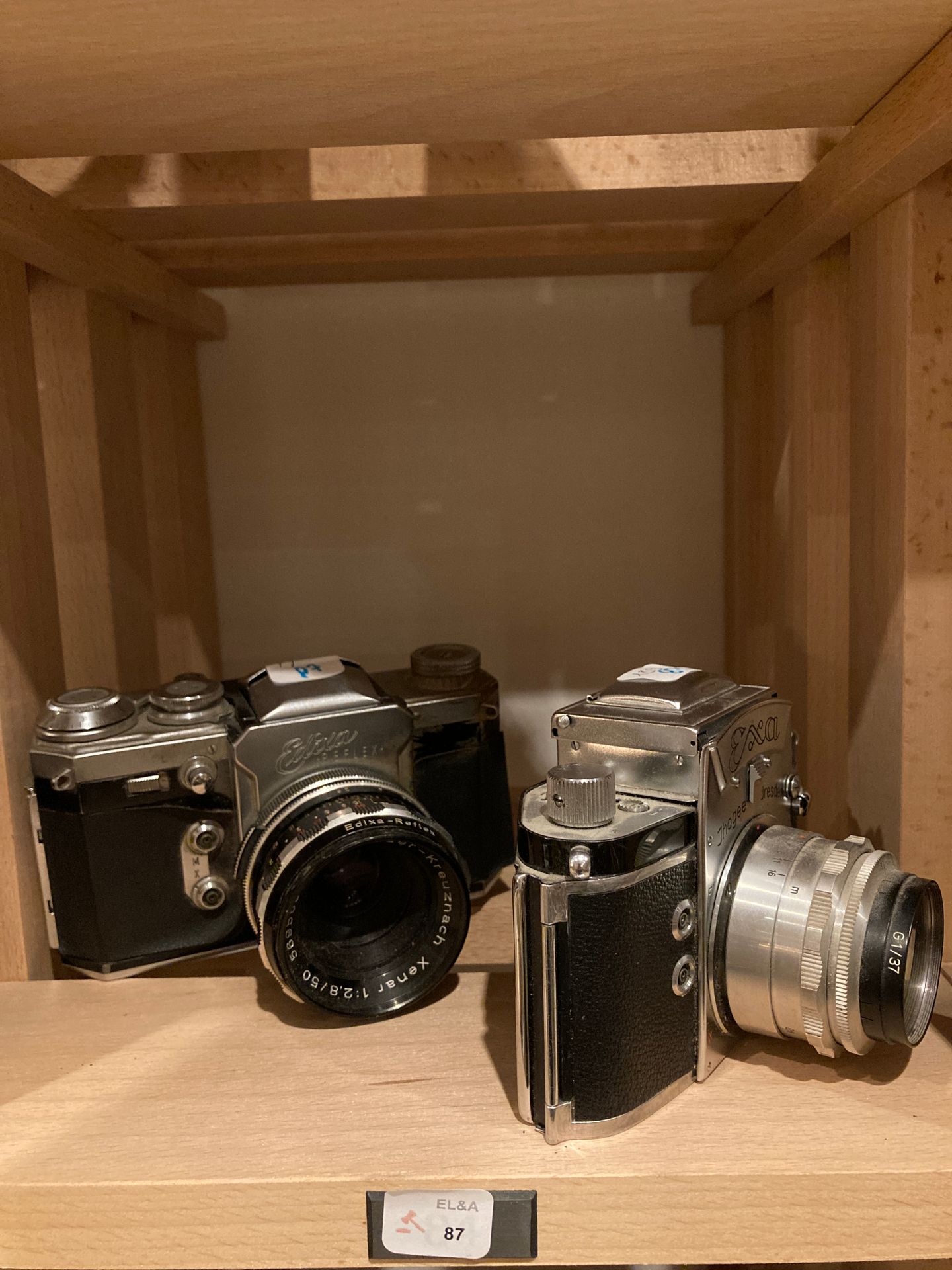 Null Conjunto de dos cámaras varias: cámara Exa (Ihagee Dresden) con objetivo Te&hellip;
