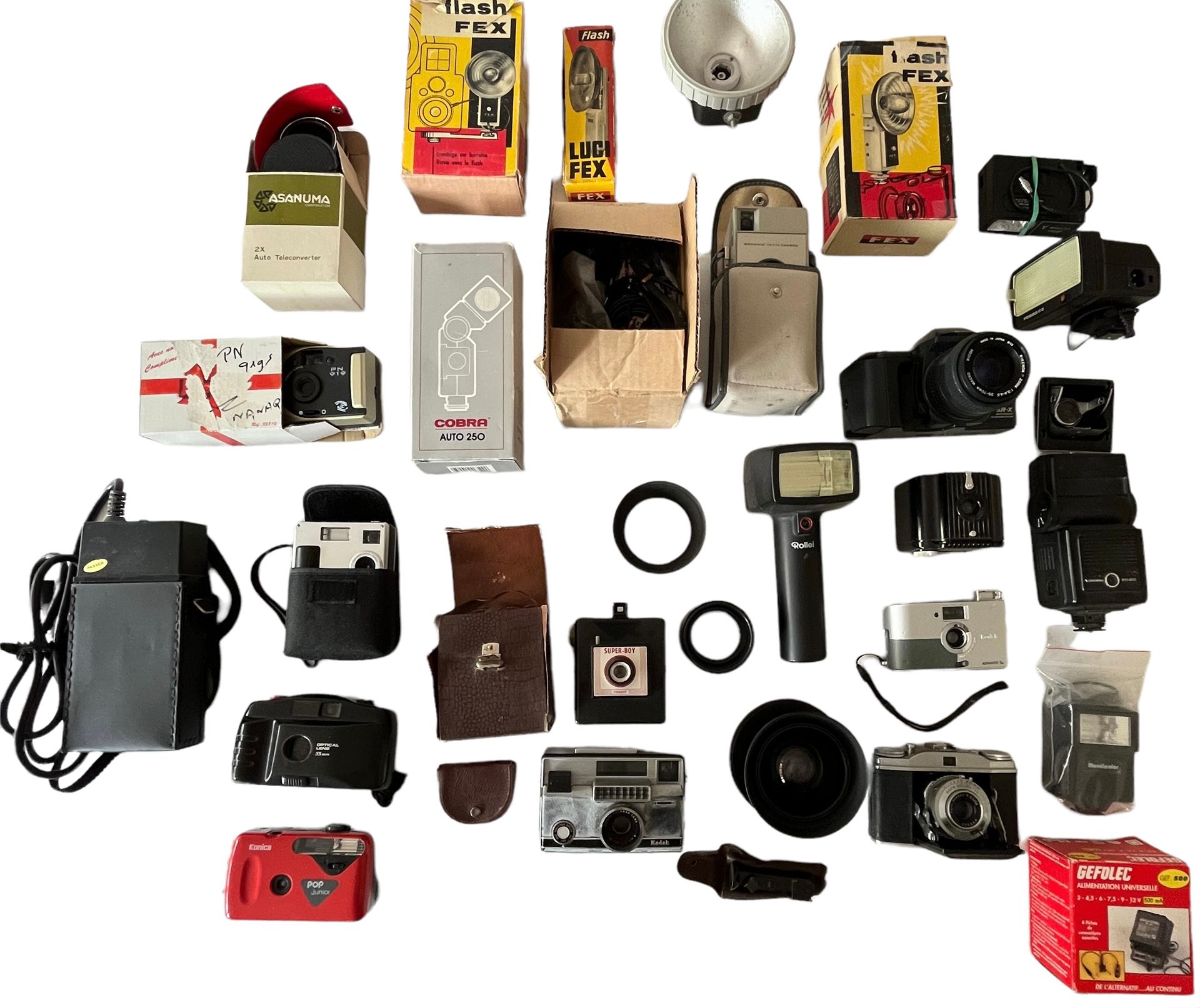 Null In box, important miscellaneous set : many flashes, compacts, Kodak, Agfa a&hellip;