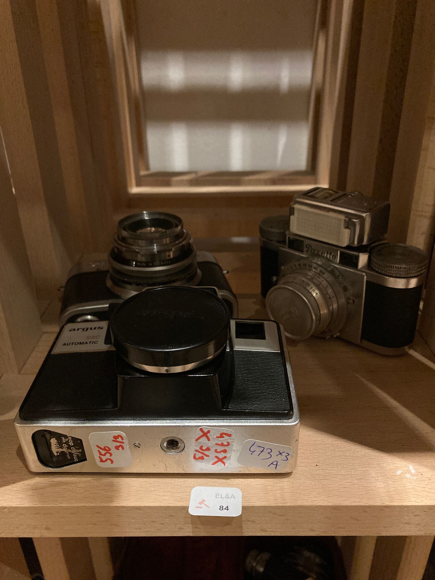 Null 473 A - Set di tre macchine fotografiche varie: Paxette con telemetro e obi&hellip;
