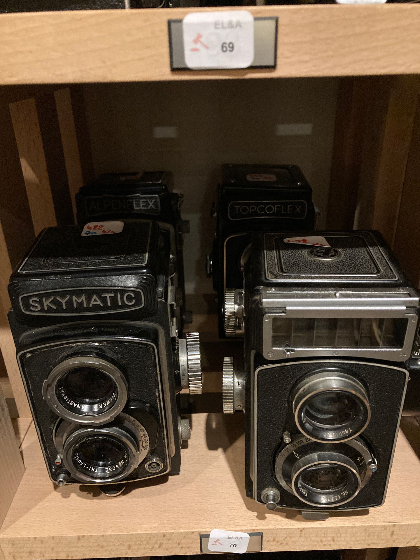 Null 一套四台杂牌相机：Topcoflex箱，配Topcor 3.5/7.5厘米镜头，Skymatic箱，配Tri-Lausar 3.5/80毫米镜头，Al&hellip;