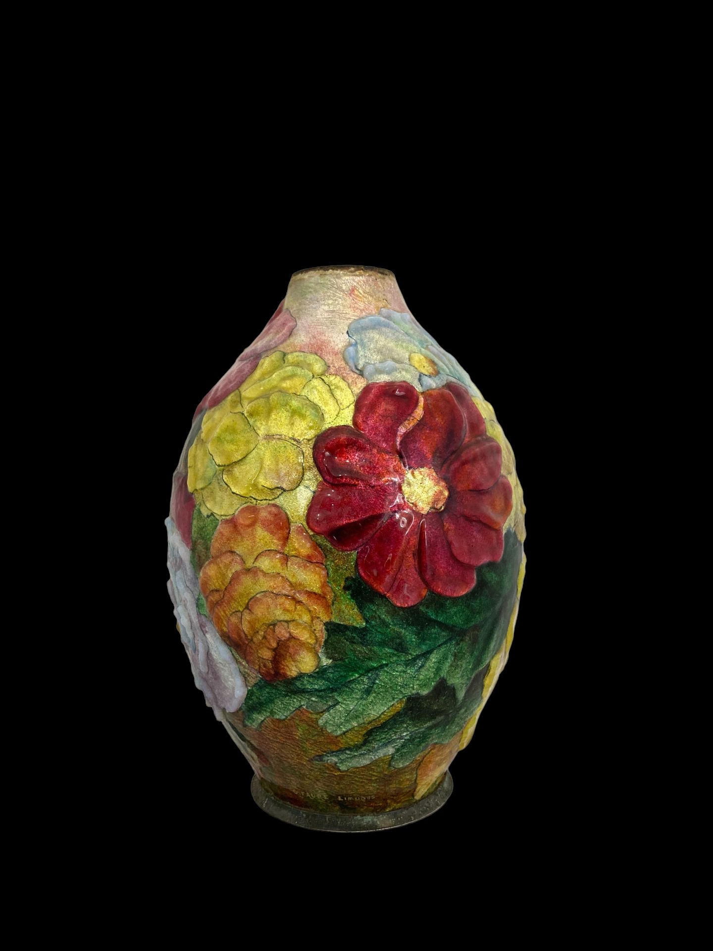 Null Camille FAURE 1872-1956 à Limoges

Vase ovoïde à col reserré en métal émail&hellip;