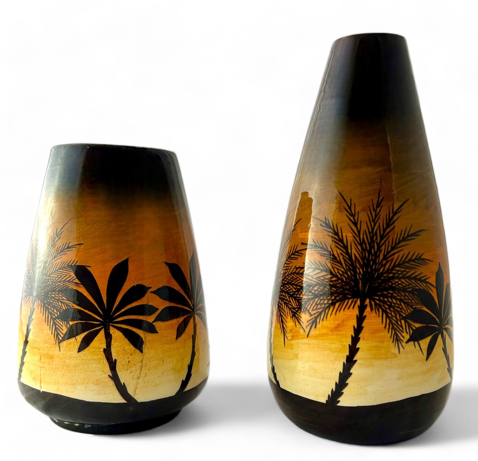 Null MONT CHEVALIER à Cannes
Vase piriforme en céramique émaillée à décor émaill&hellip;