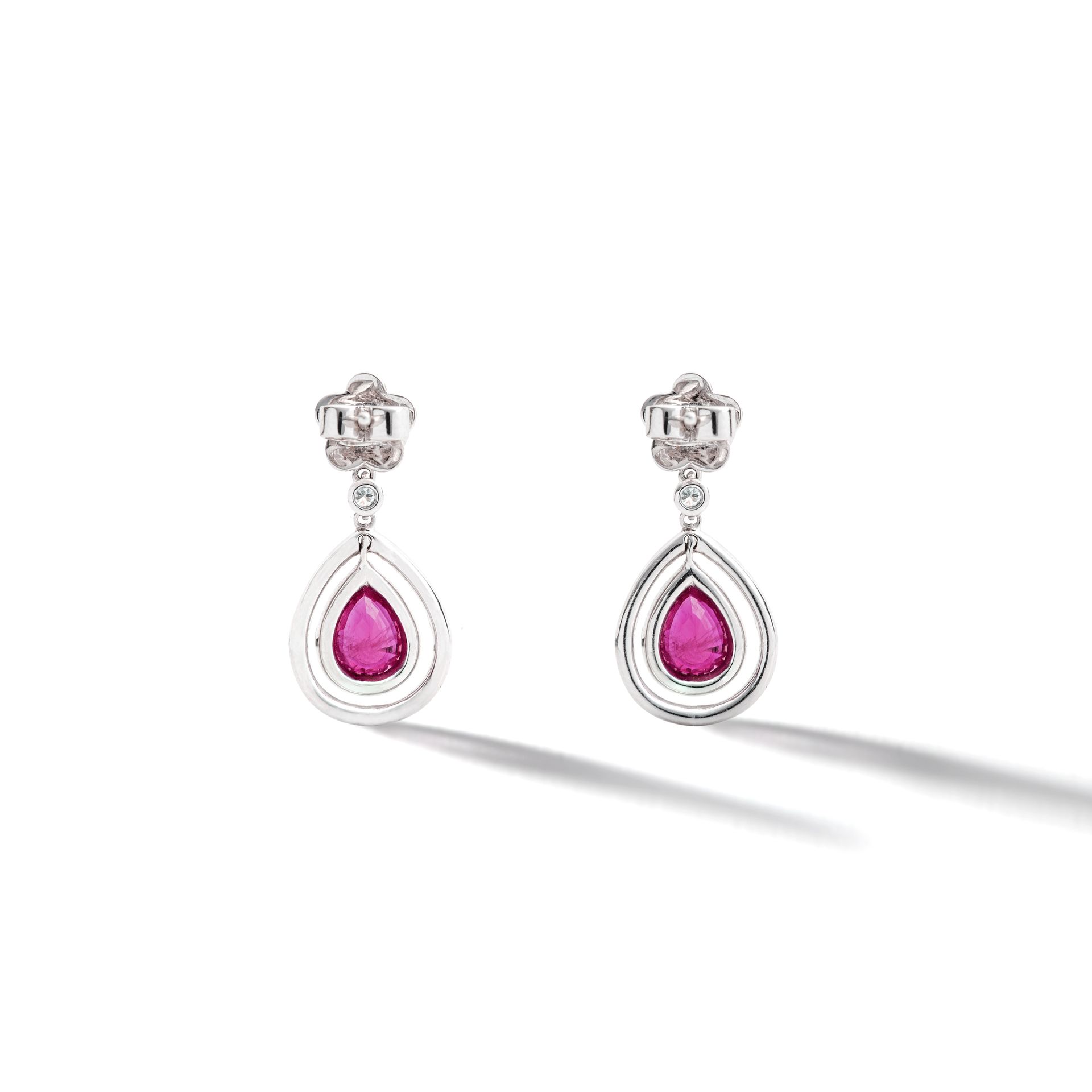 ADLER Earrings in 18 ct white gold in the shape of a double drop paved with diam&hellip;