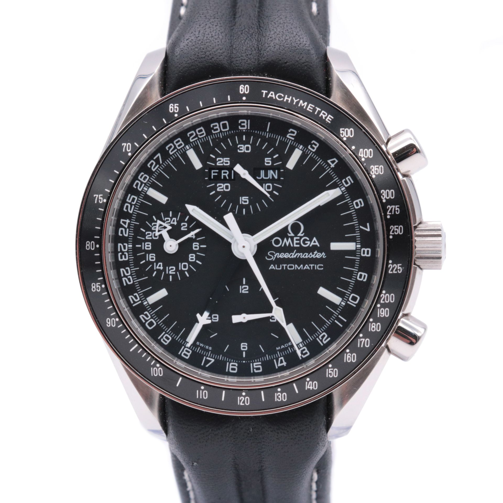 Montre Omega, Speedmaster Date The steel case

The circular dial with black back&hellip;