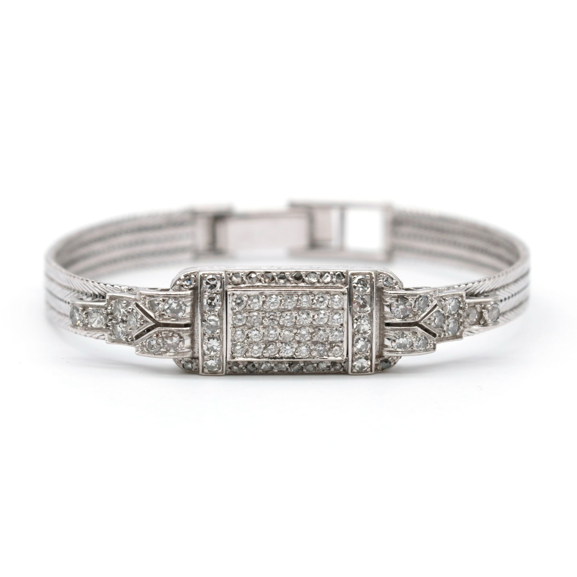 Null Articulated bracelet in 18 ct white gold composed of a flat mesh, the centr&hellip;