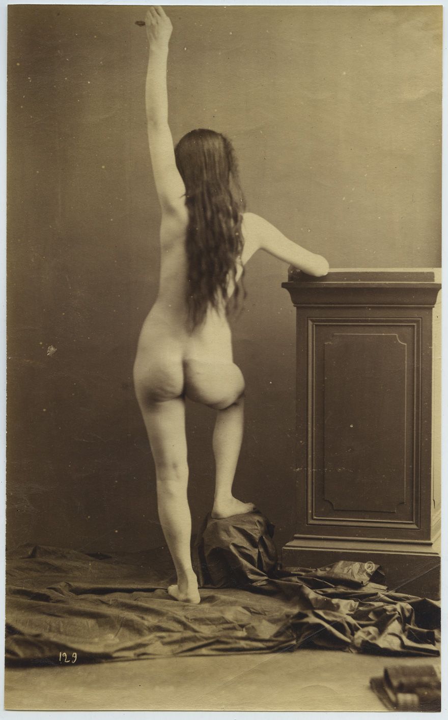 Null [Photographe non identifié]. Étude de nu de dos, vers 1880. Épreuve argenti&hellip;