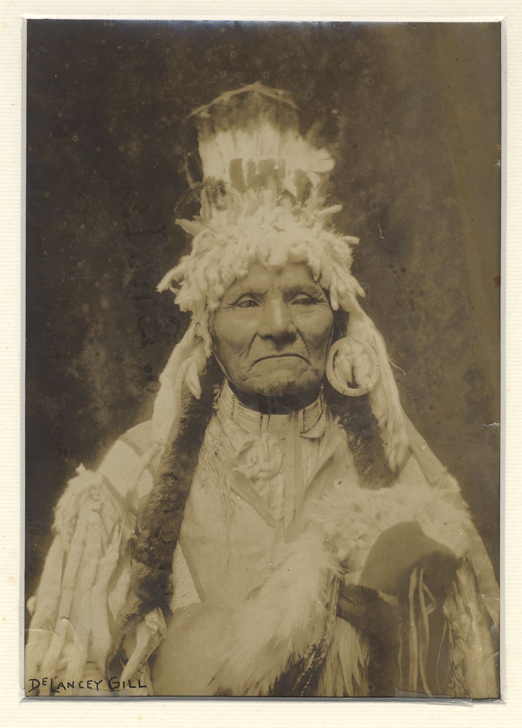 Null INDIENS d'AMÉRIQUE. Gill De LANCEY (1859-1940). Indien d'Amérique. Yellow b&hellip;