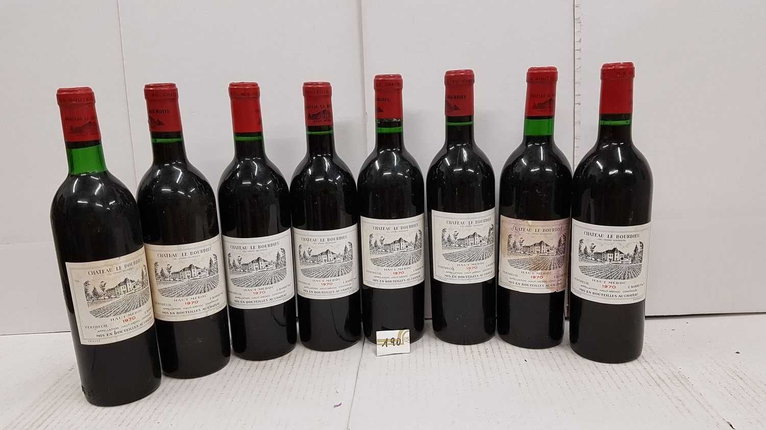 Null 8 bottles château LE BOURDIEU 1970 Haut médoc , 2 stained labels and 1 low &hellip;