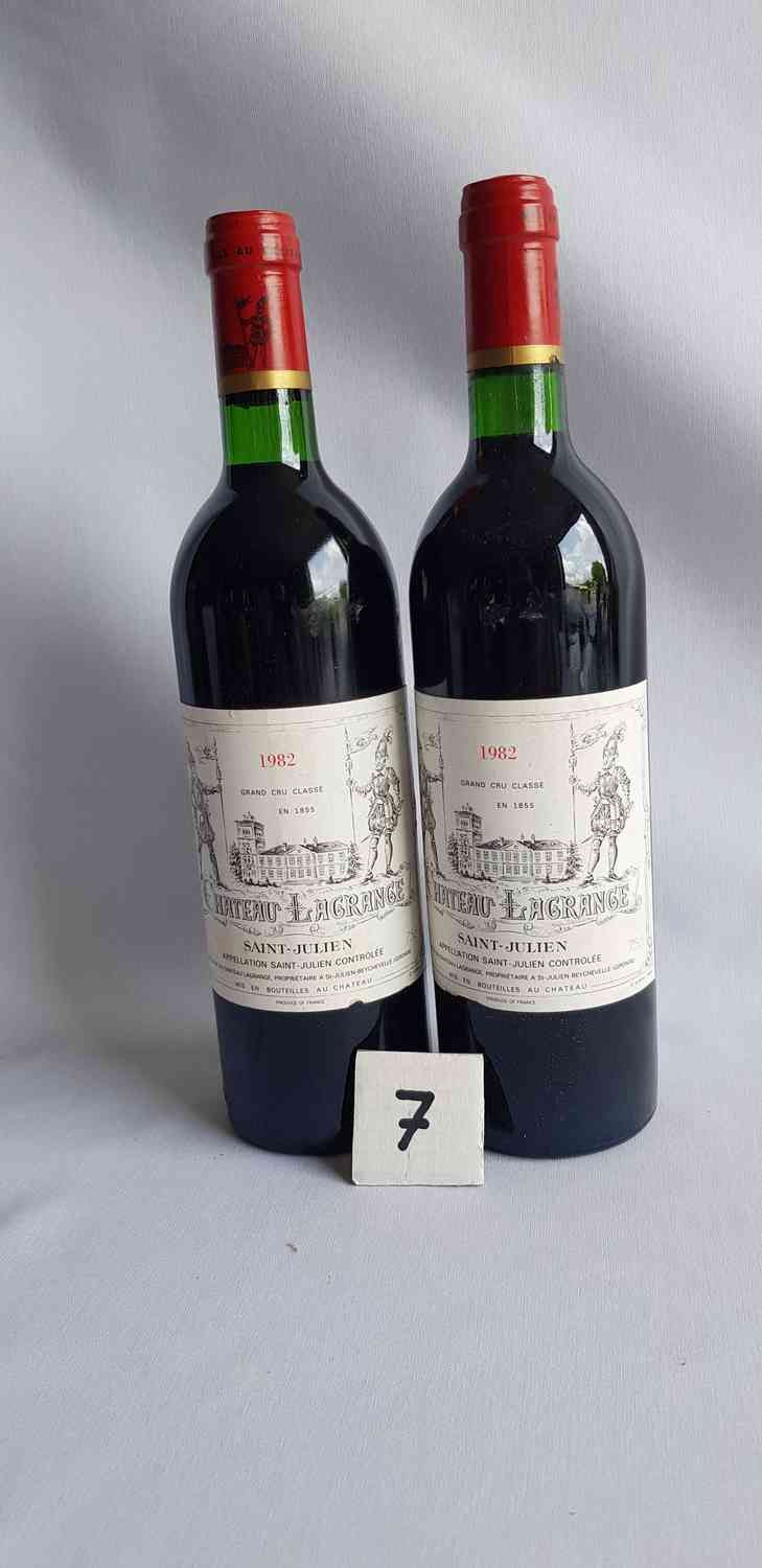 Null 2 botellas château LAGRANGE 1982. GCC SAINT JULIEN. Buena presentación, niv&hellip;