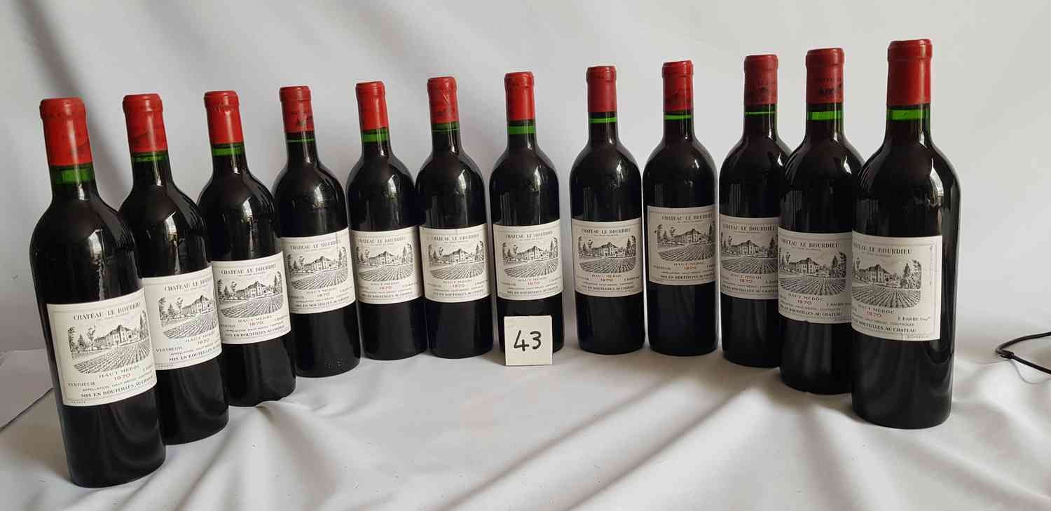 Null 12 bottles château LE BOURDIEU 1970 HAUT MEDOC. Perfect presentation.