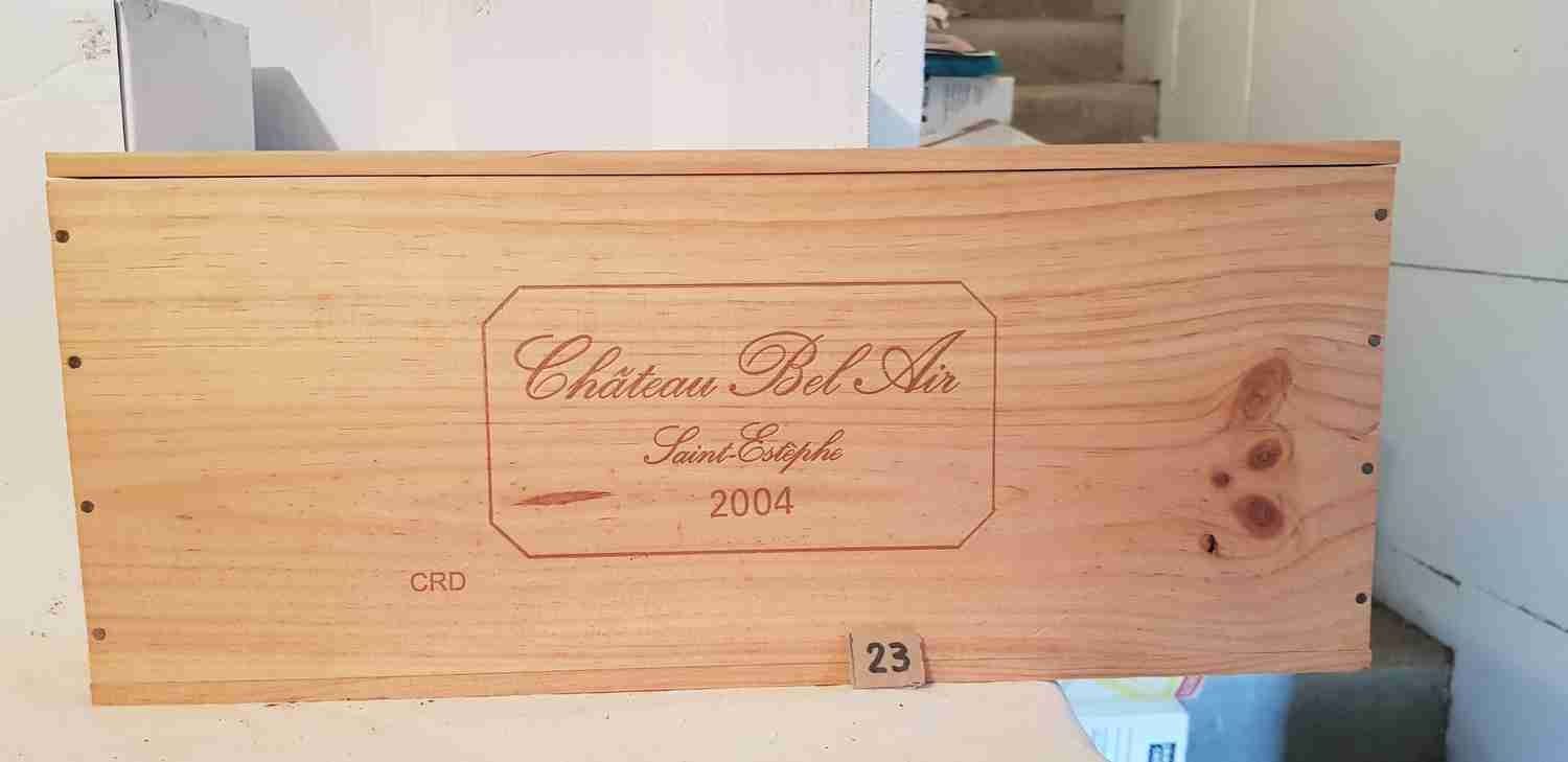 Null 24 1/2 Flaschen Château BEL AIR 2004 SAINT ESTEPHE. CBO. Perfekte Lagerung.