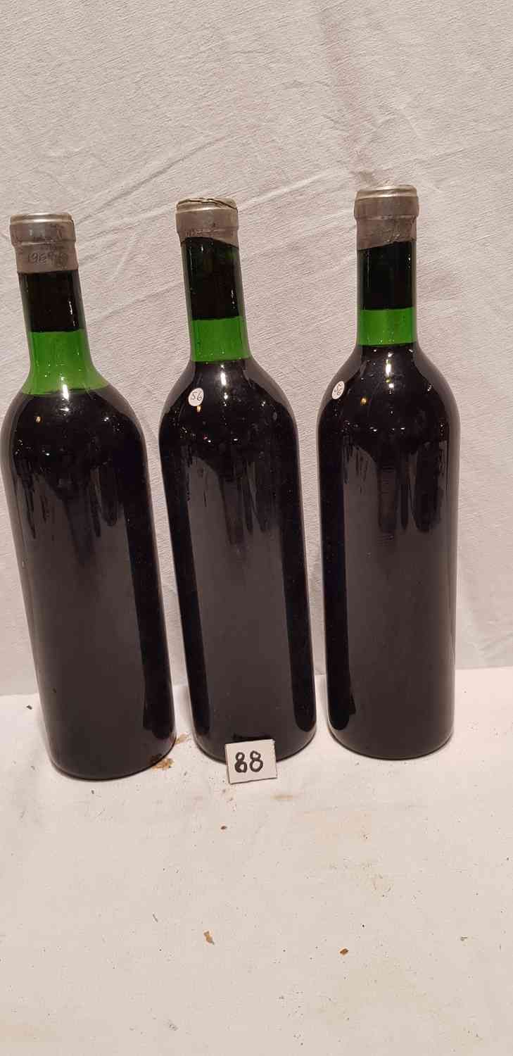 Null 3 bouteilles château SIRAN 1969 MARGAUX. Sans étiquettes. Bouchon visible a&hellip;