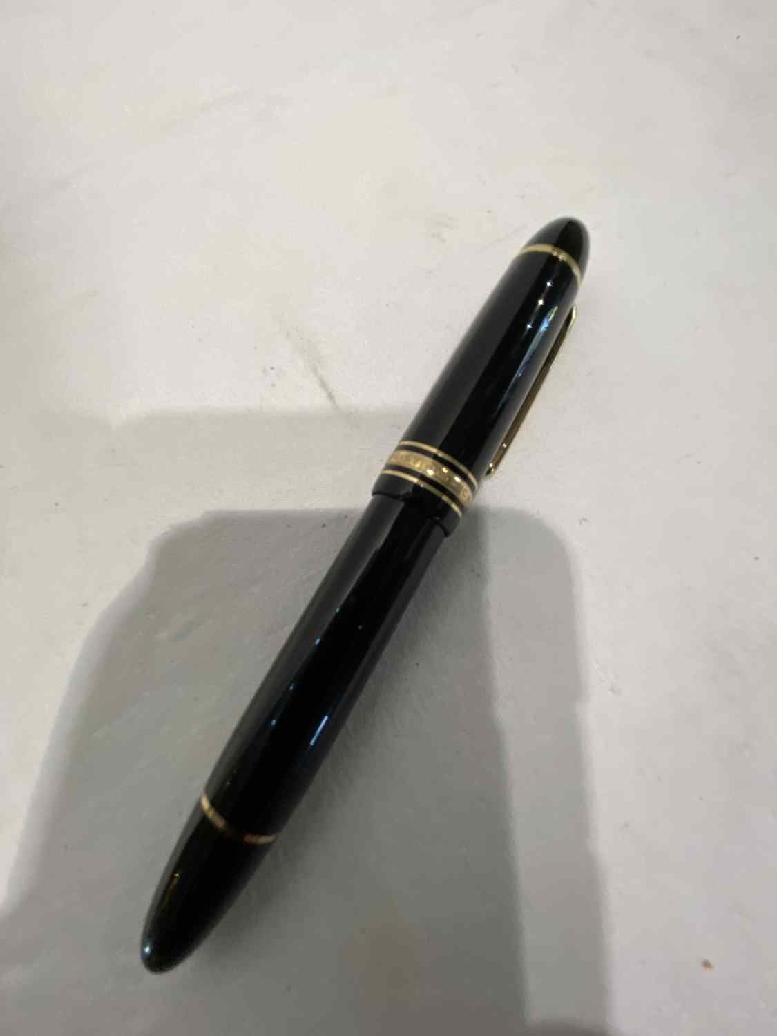 Null 1 Mont Blanc fountain pen with gold nib
