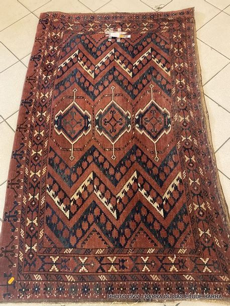 Null Antiker handgefertigter gefütterter Teppich mit geometrischen Mustern Größe&hellip;
