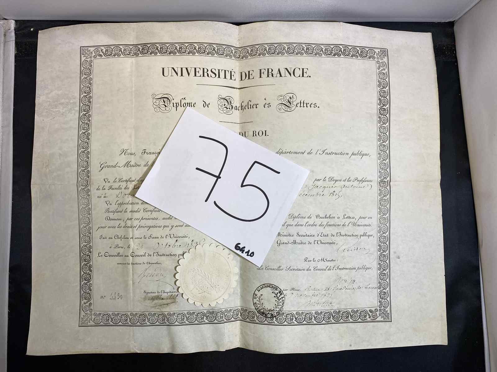 Null 1835年8月7日，利摩日学院授予尚博兹-雅克-安托万的文学士文凭。加盖印章。状况良好。45X34.
