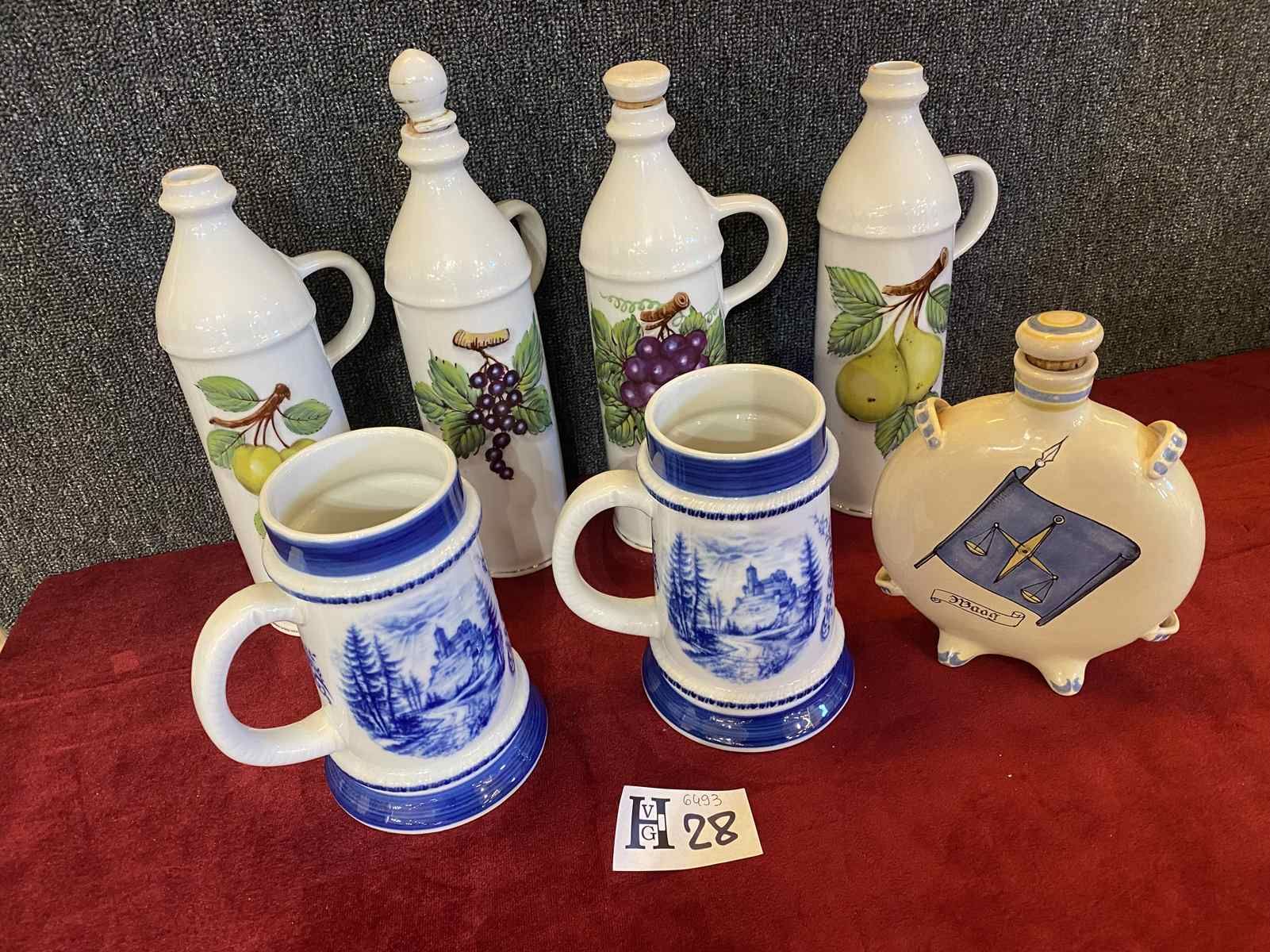 Mise à prix 20 € 
1 Lot of earthenware and various porcelain including mugs