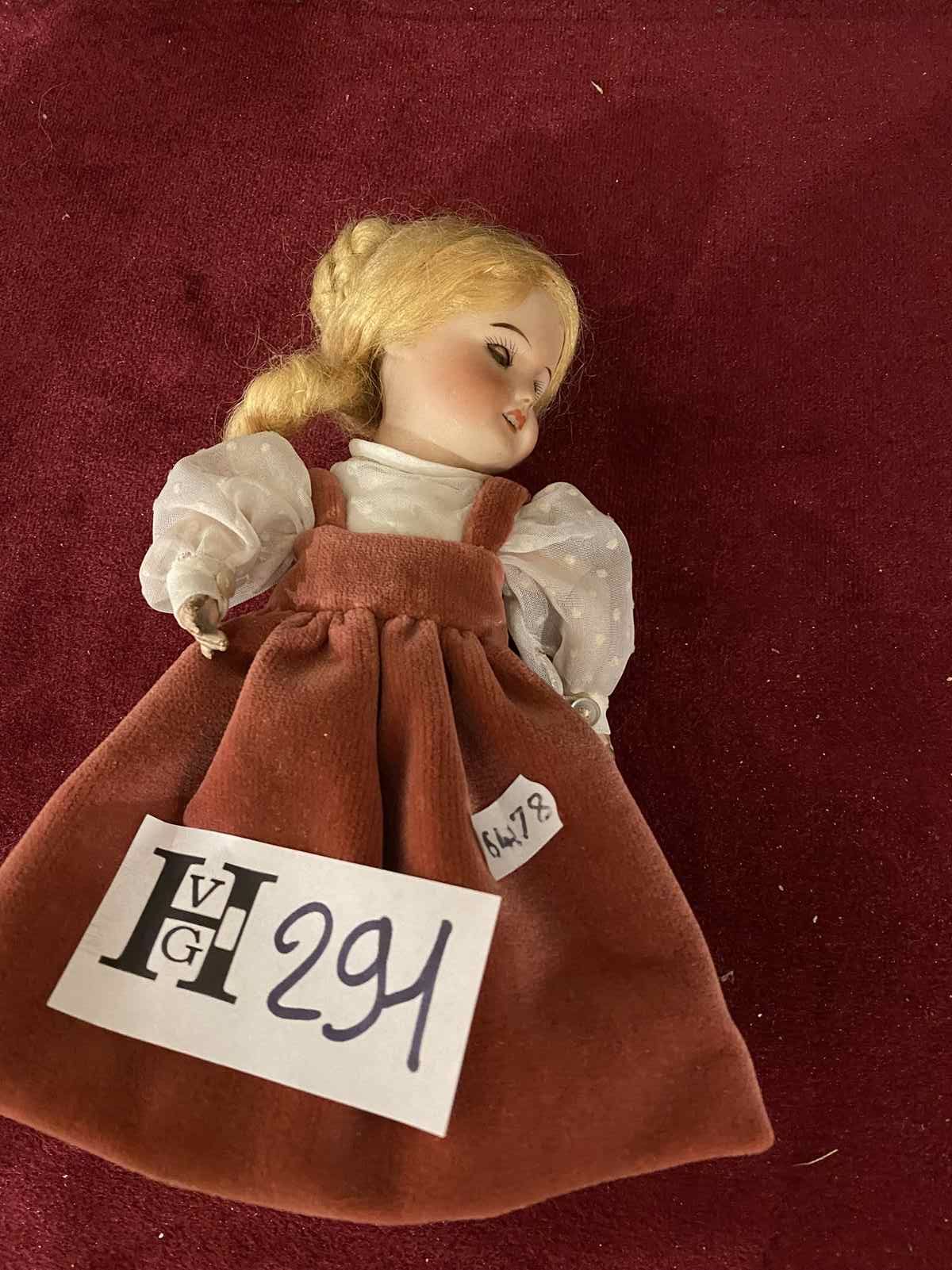 Mise à prix 20 € 1个SFBJ PARIS瓷头娃娃，尺寸为14/0，张着嘴。