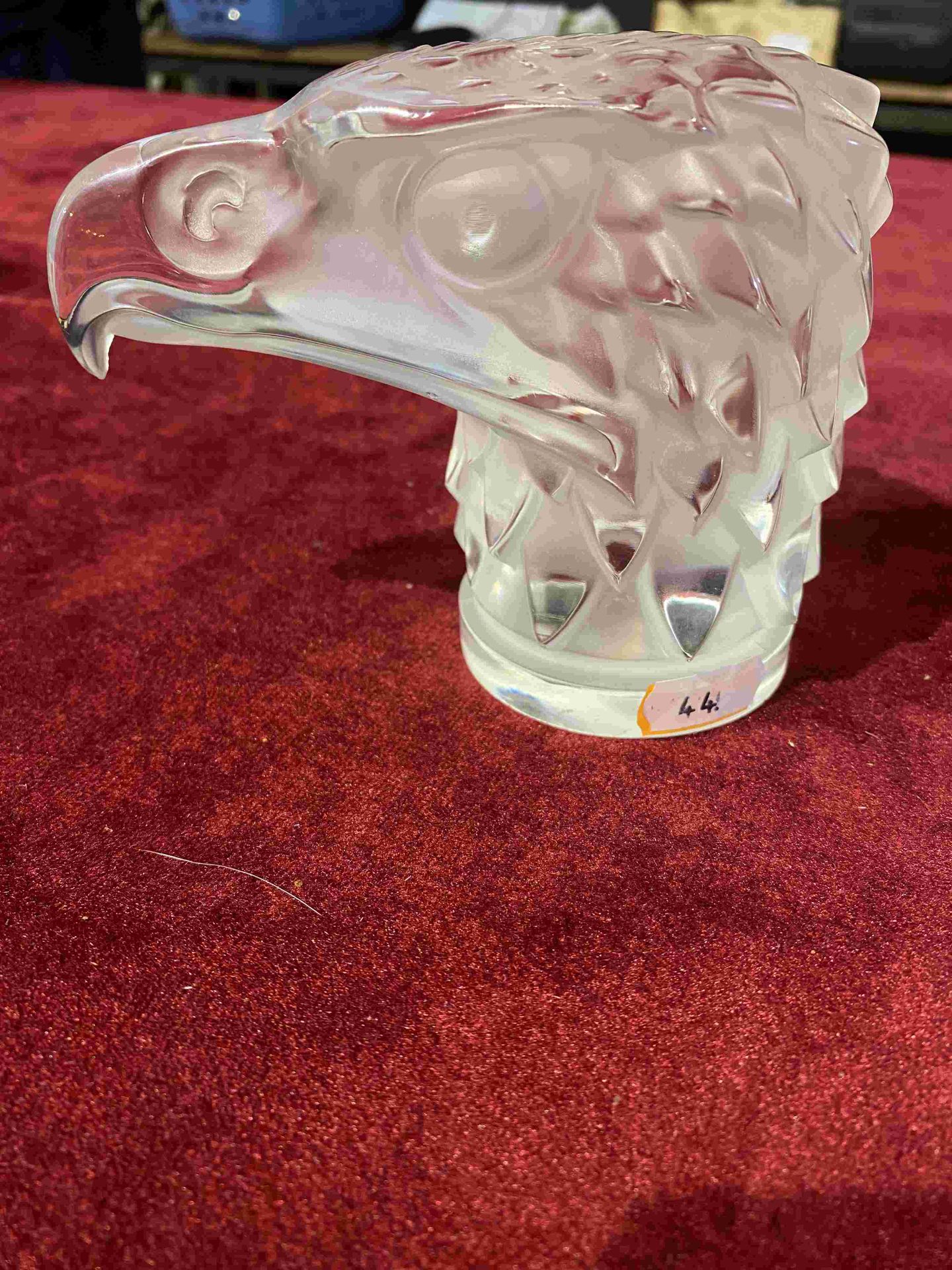 Mise à prix 200 € 
1 "Eagle head" signed LALIQUE - car radiator cap style - heig&hellip;