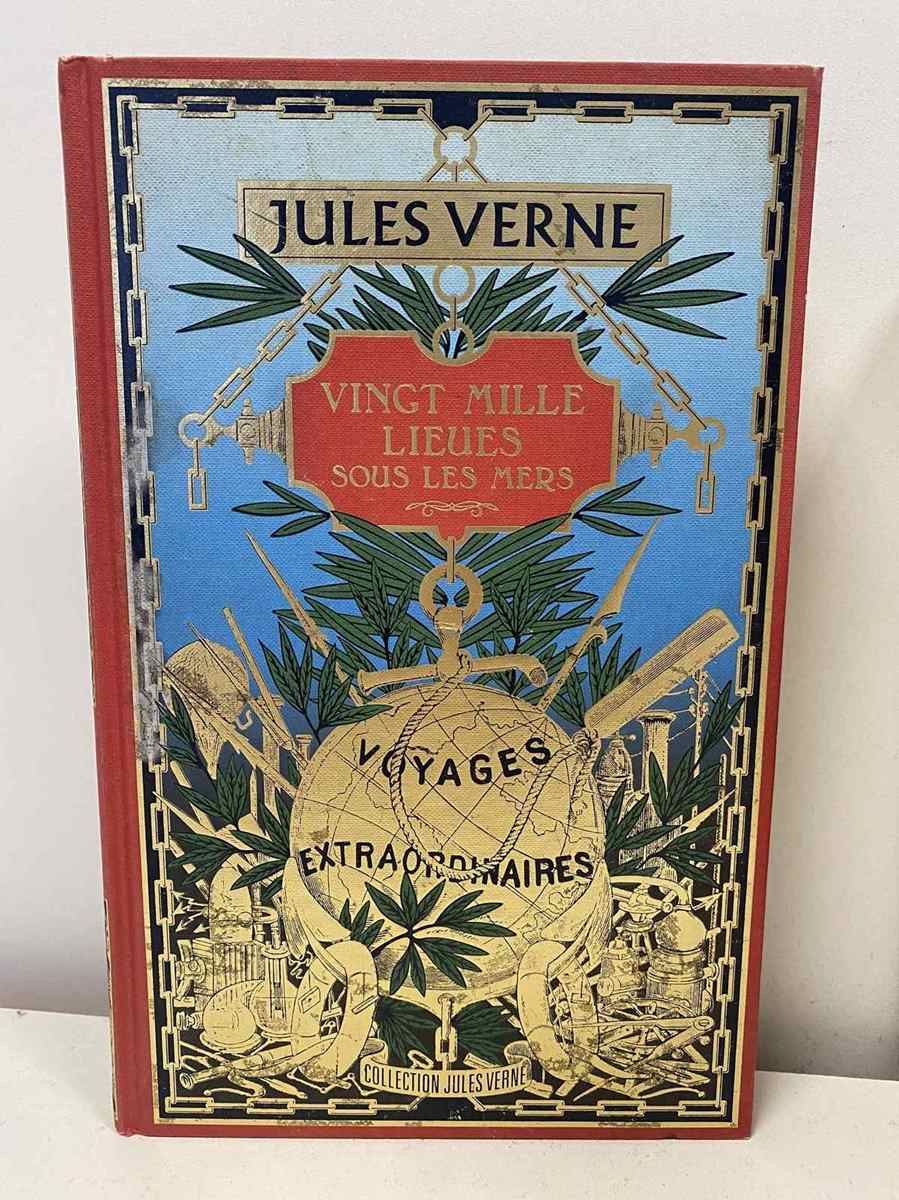 Null JULES VERNE - Reissues - 6 bound books 

1 - Extraordinary voyages - twenty&hellip;