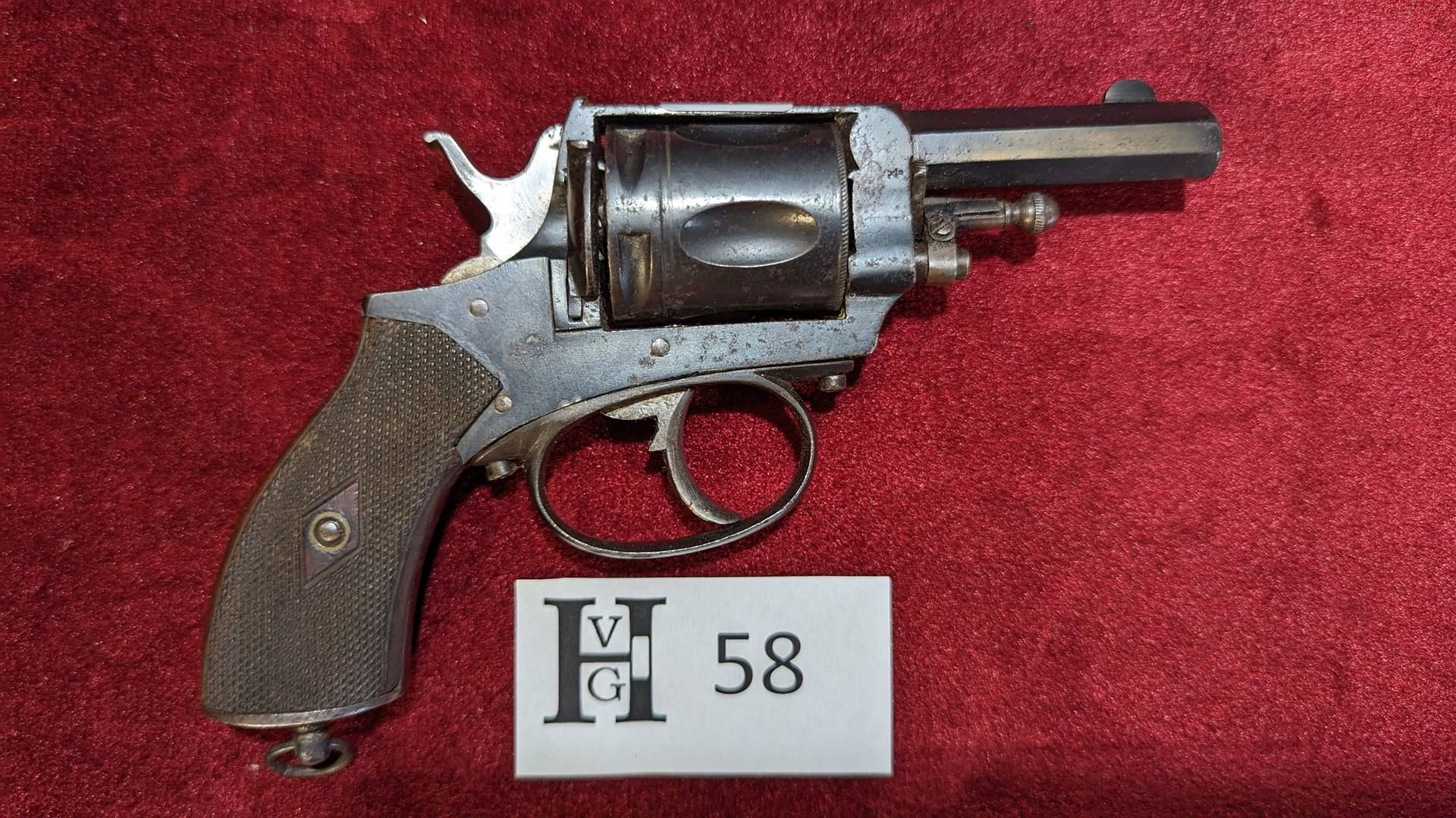 Null Revolver calibre 8 mm, canon octogonal rayé de 65 mm, barillet à cinq chamb&hellip;