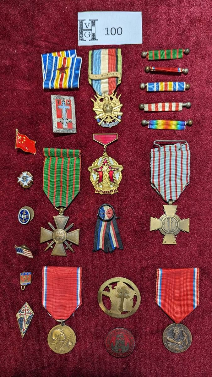 Null Órdenes y condecoraciones: Croix de guerre 1914-1916, Croix du combattant, &hellip;