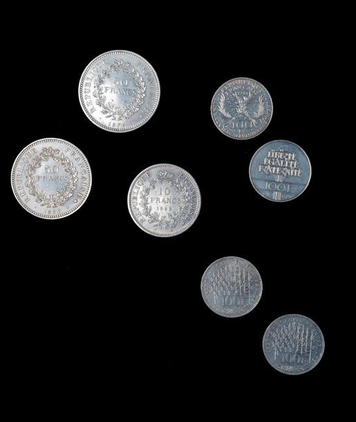 Null Ensemble de sept pièces d'argent comprenant :
- 100 francs Marie-Curie de 1&hellip;