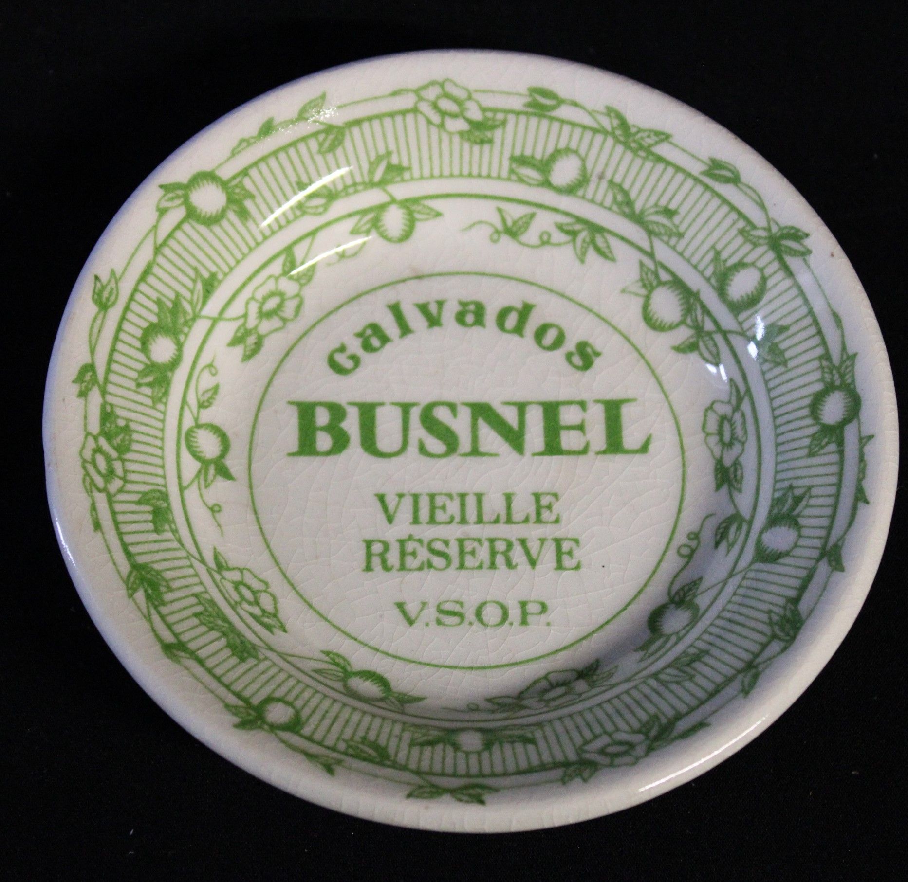 Null 圆形烟灰缸/碗 "CALVADOS BUSNEL VIELLE RESERVE V S O P, GIEN陶器，绿色调，D12