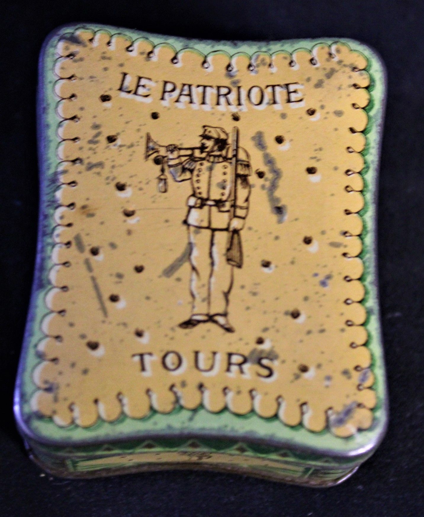 Null Caja de hierro "LA PATRIOTE TOURS", 4,3x5,5