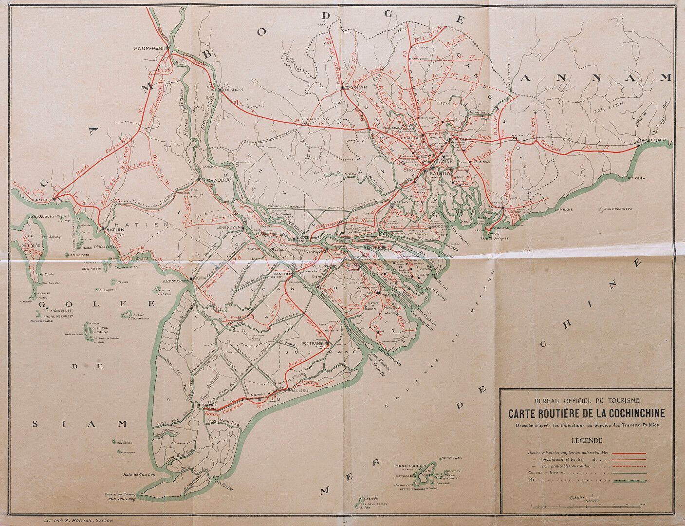 Null S.D.(约1930年)

官方旅游局出版的科钦纳州路线图。

由公共工程部的指示起草。

尺寸：64x50厘米。总体状况非常好。

附上一份部分的洞&hellip;