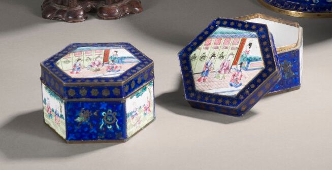 Null Pair of hexagonal enamelled copper boxes. The lid decorated with a cartouch&hellip;